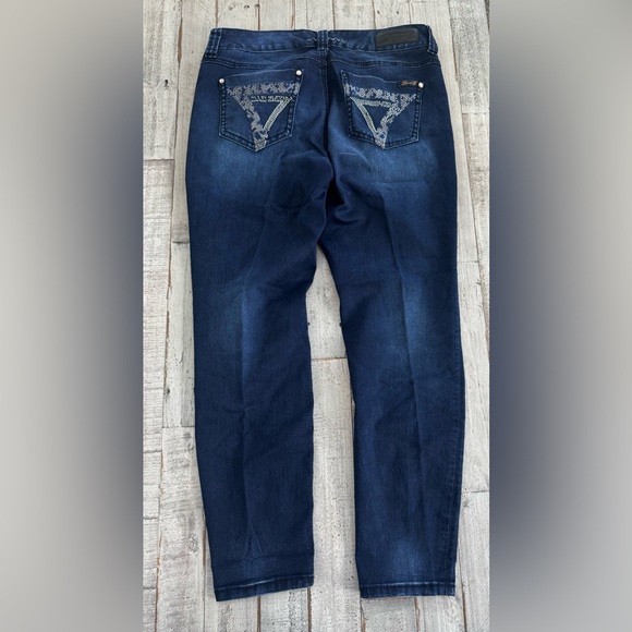 Seven Jeans Women’s Midnight Blue Straight Jeans - Picture 2 of 6